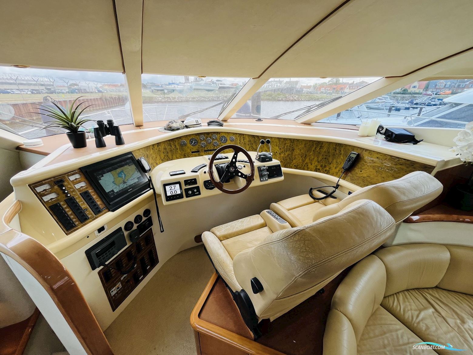 Fairline Squadron 52