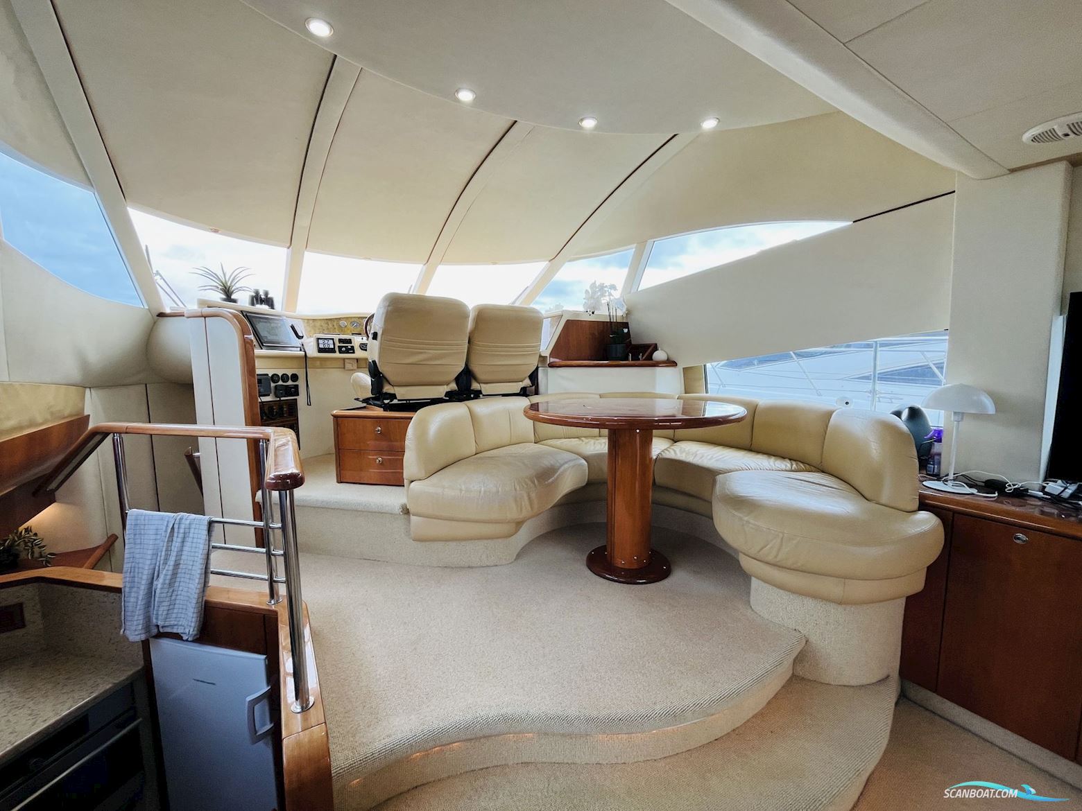 Fairline Squadron 52