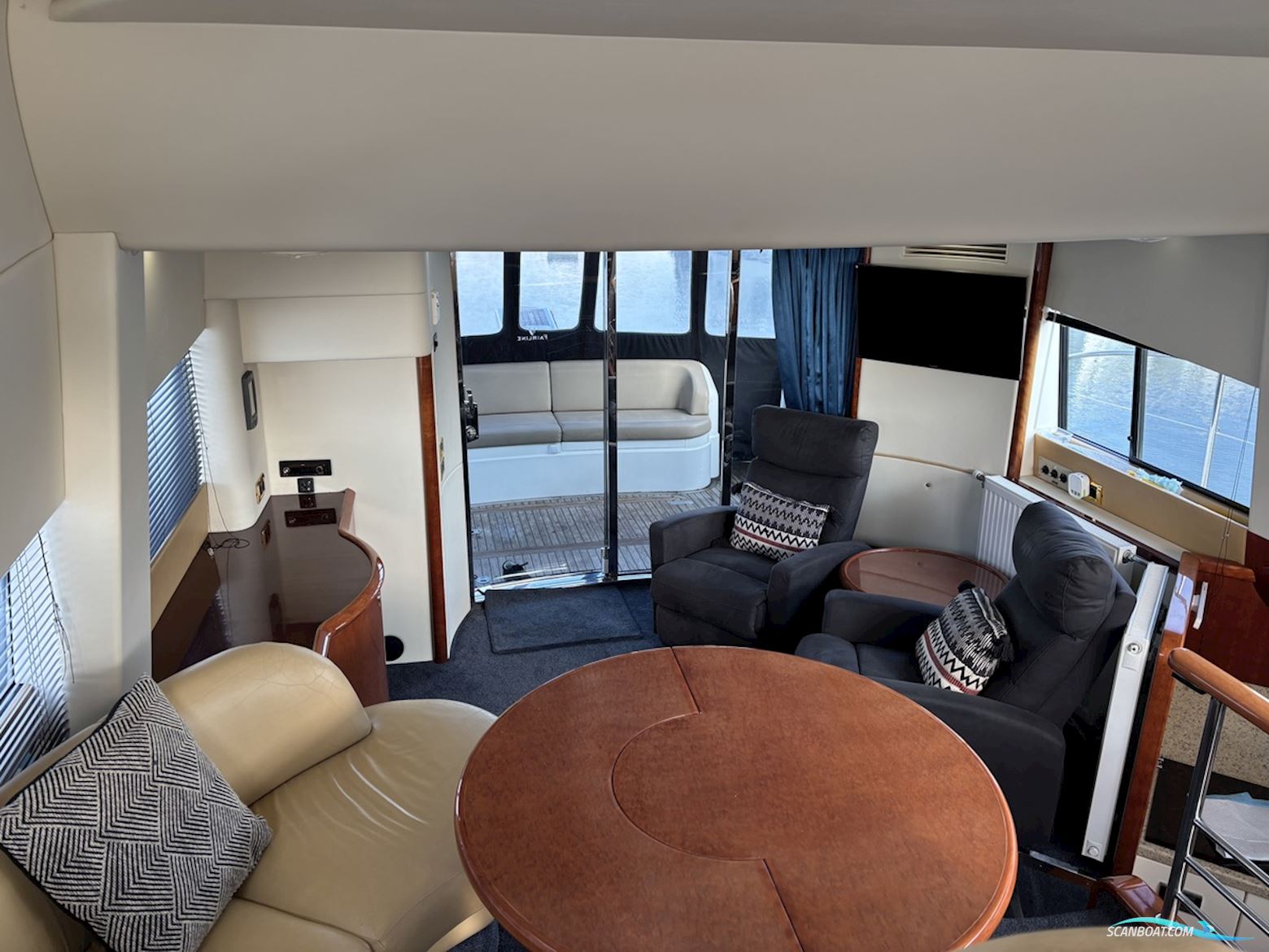 Fairline Squadron 52