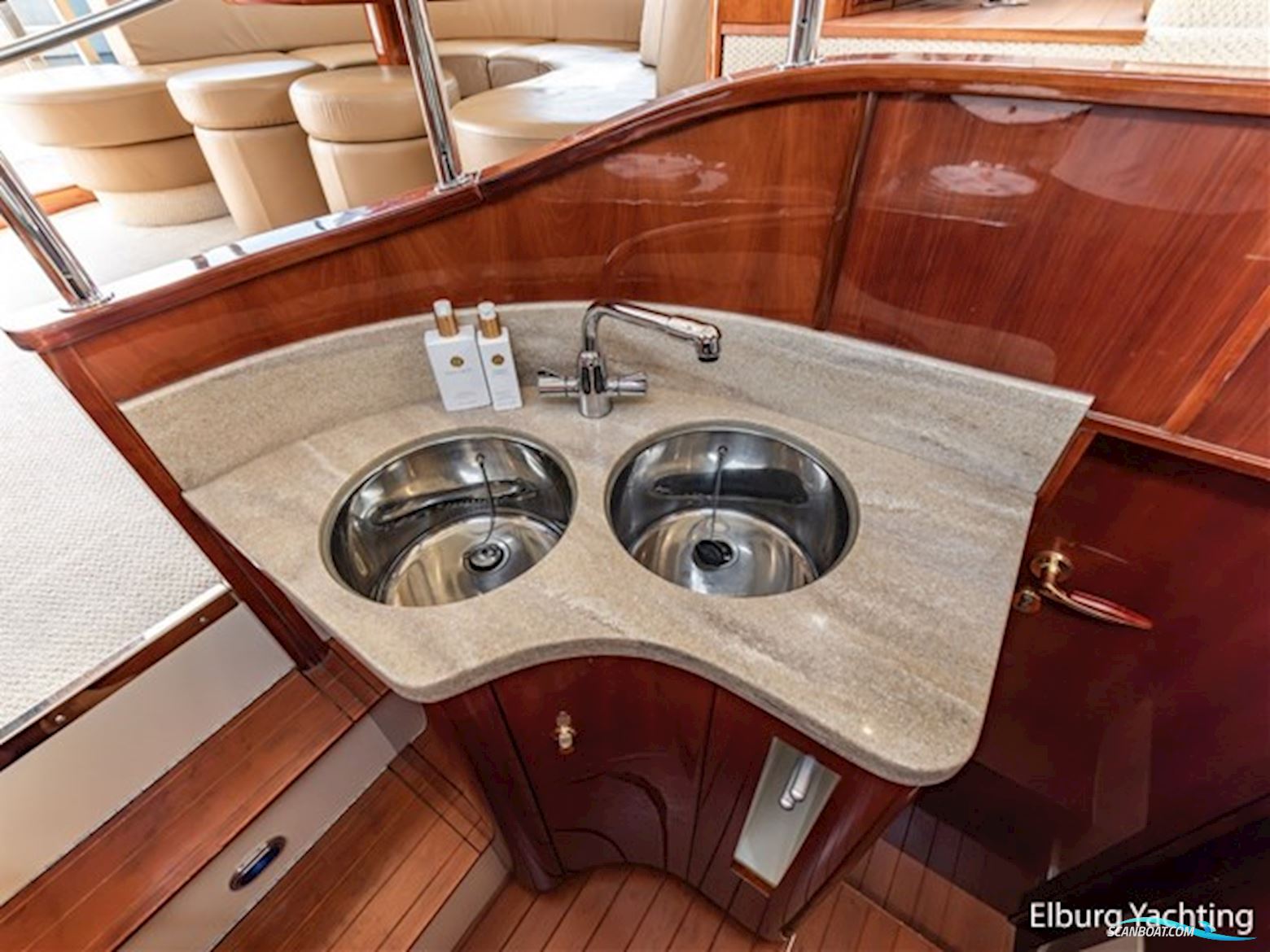 Fairline Squadron 55 - MK3