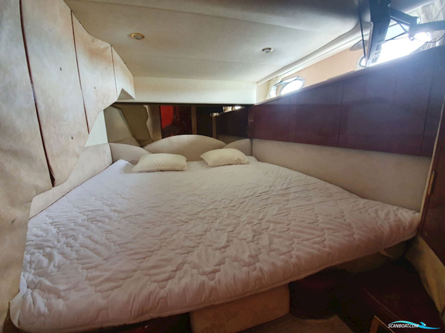 Fairline Squadron 55 Fly