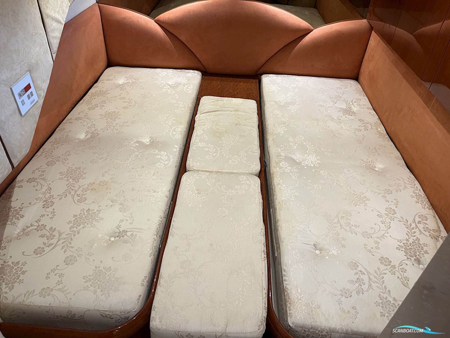 Fairline Squadron 55