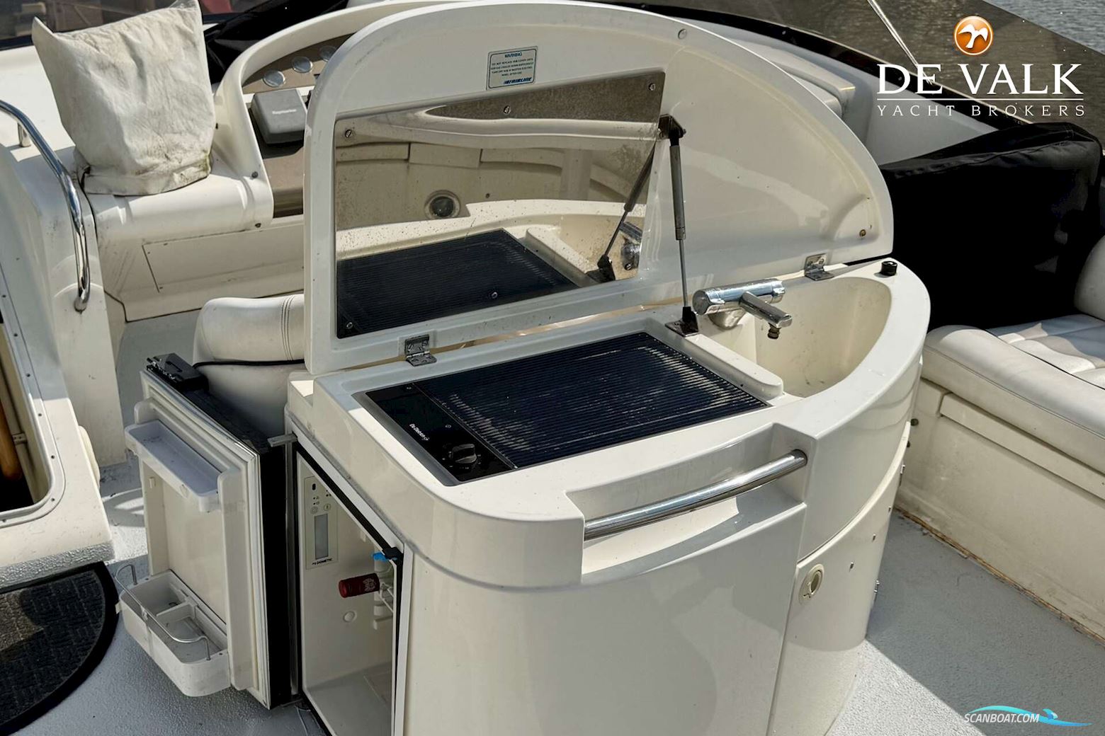 Fairline Squadron 55