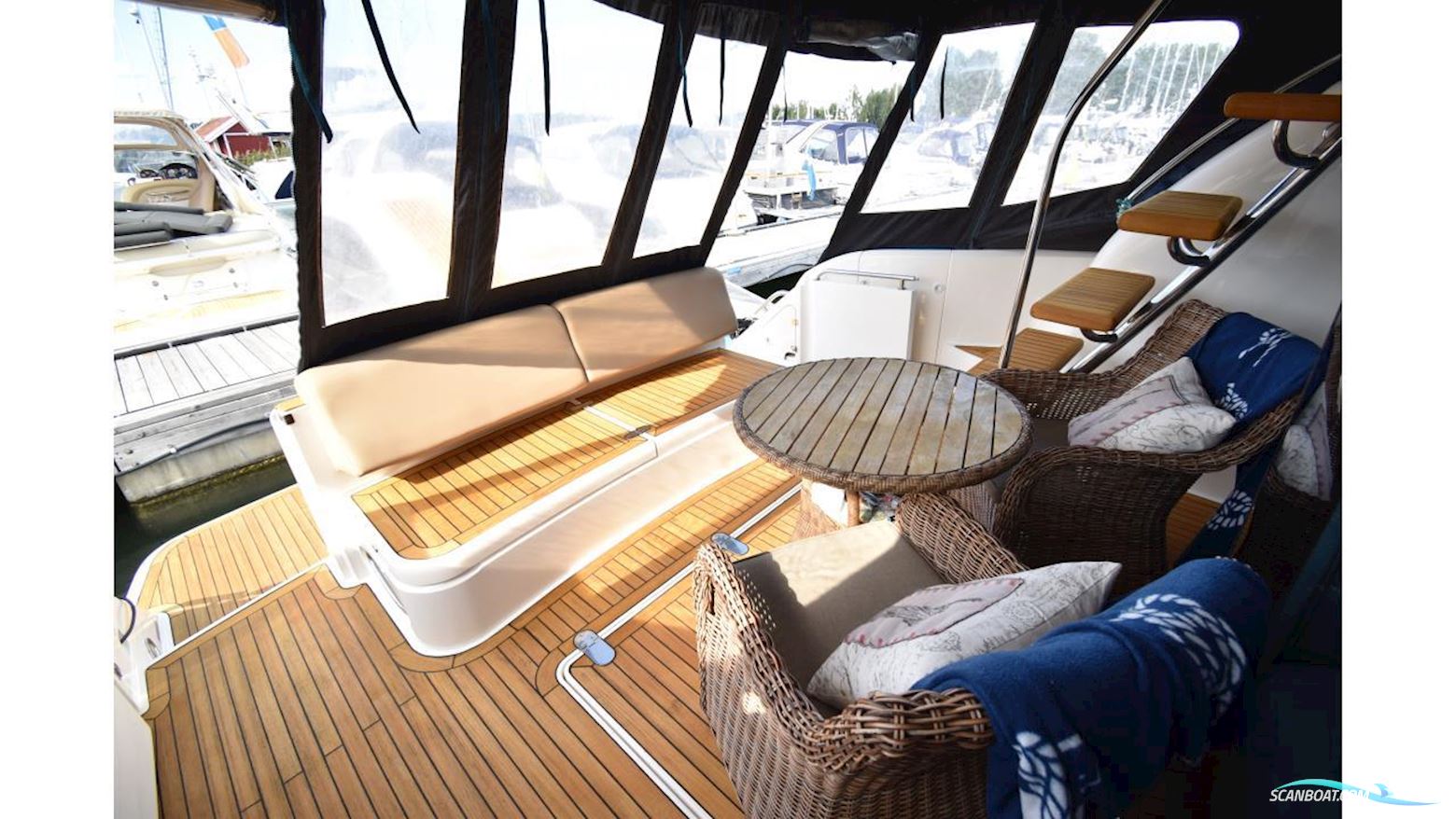 Fairline Squadron 55