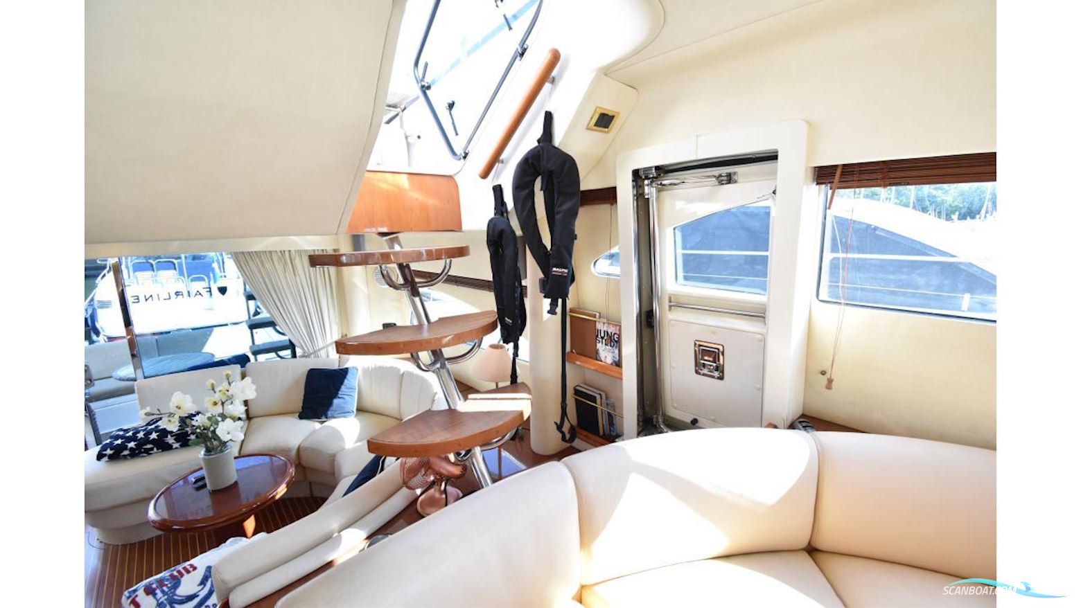 Fairline Squadron 55