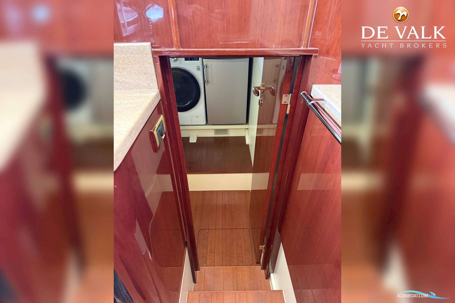 Fairline Squadron 55