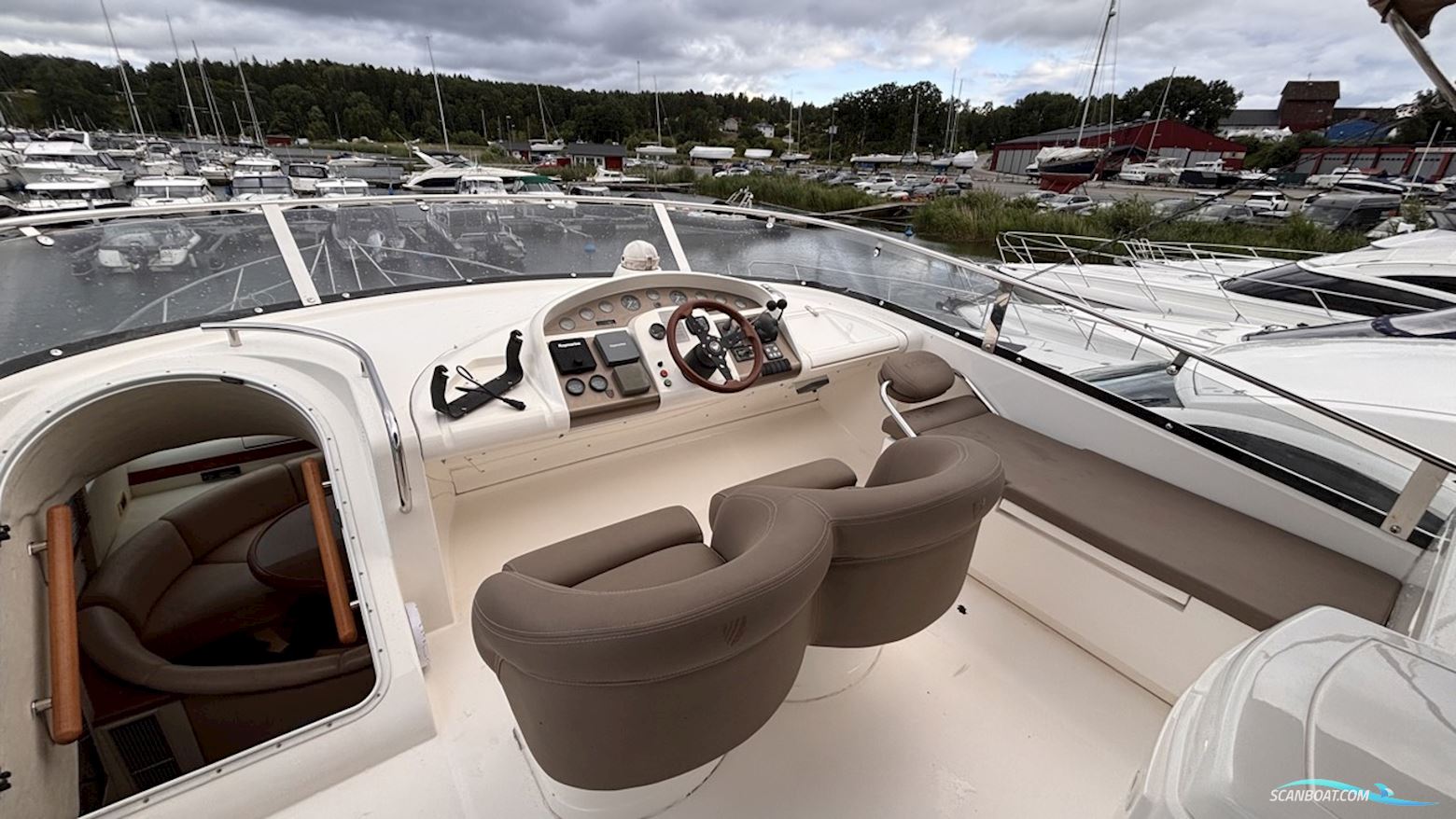 Fairline Squadron 55