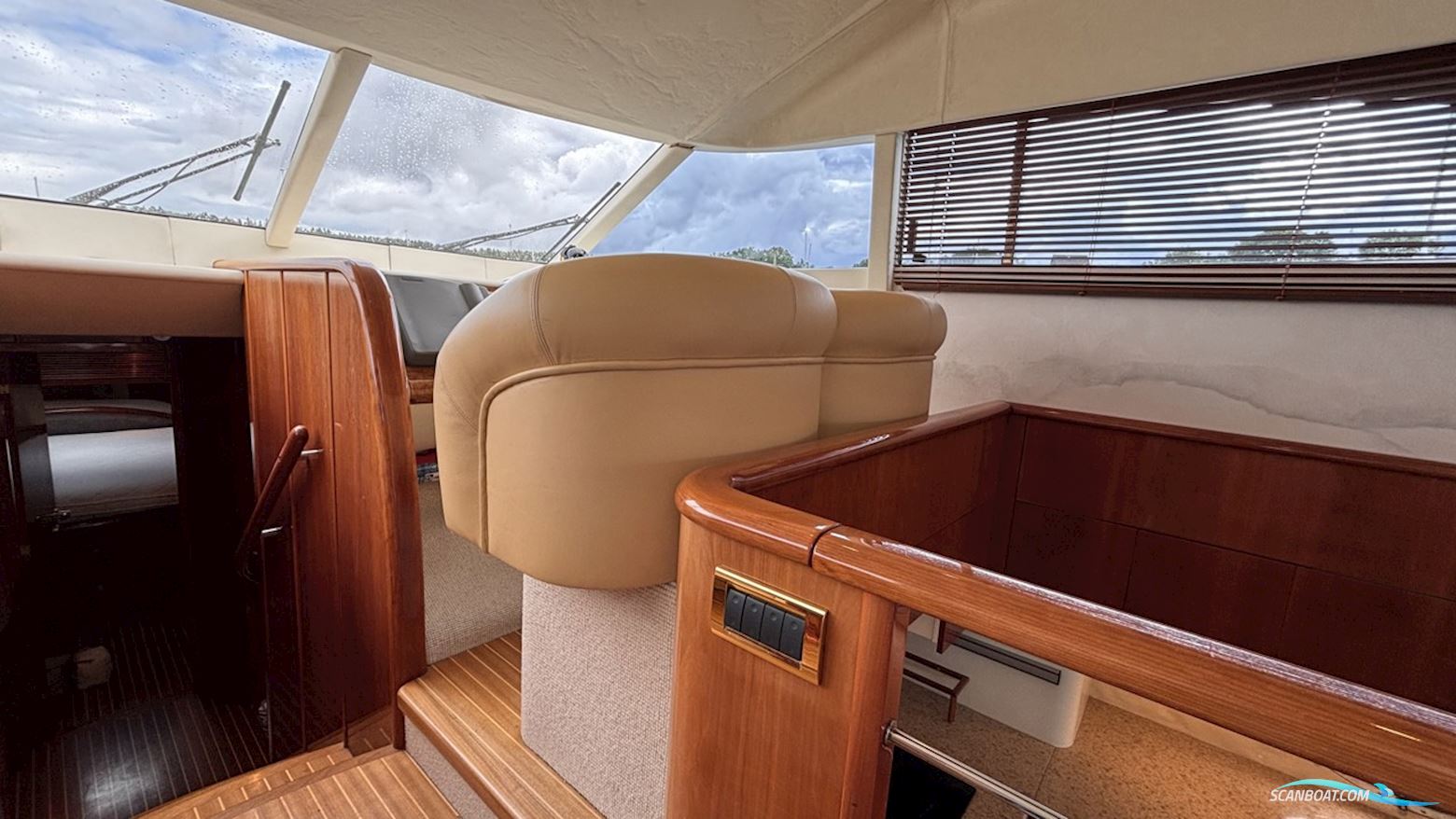 Fairline Squadron 55