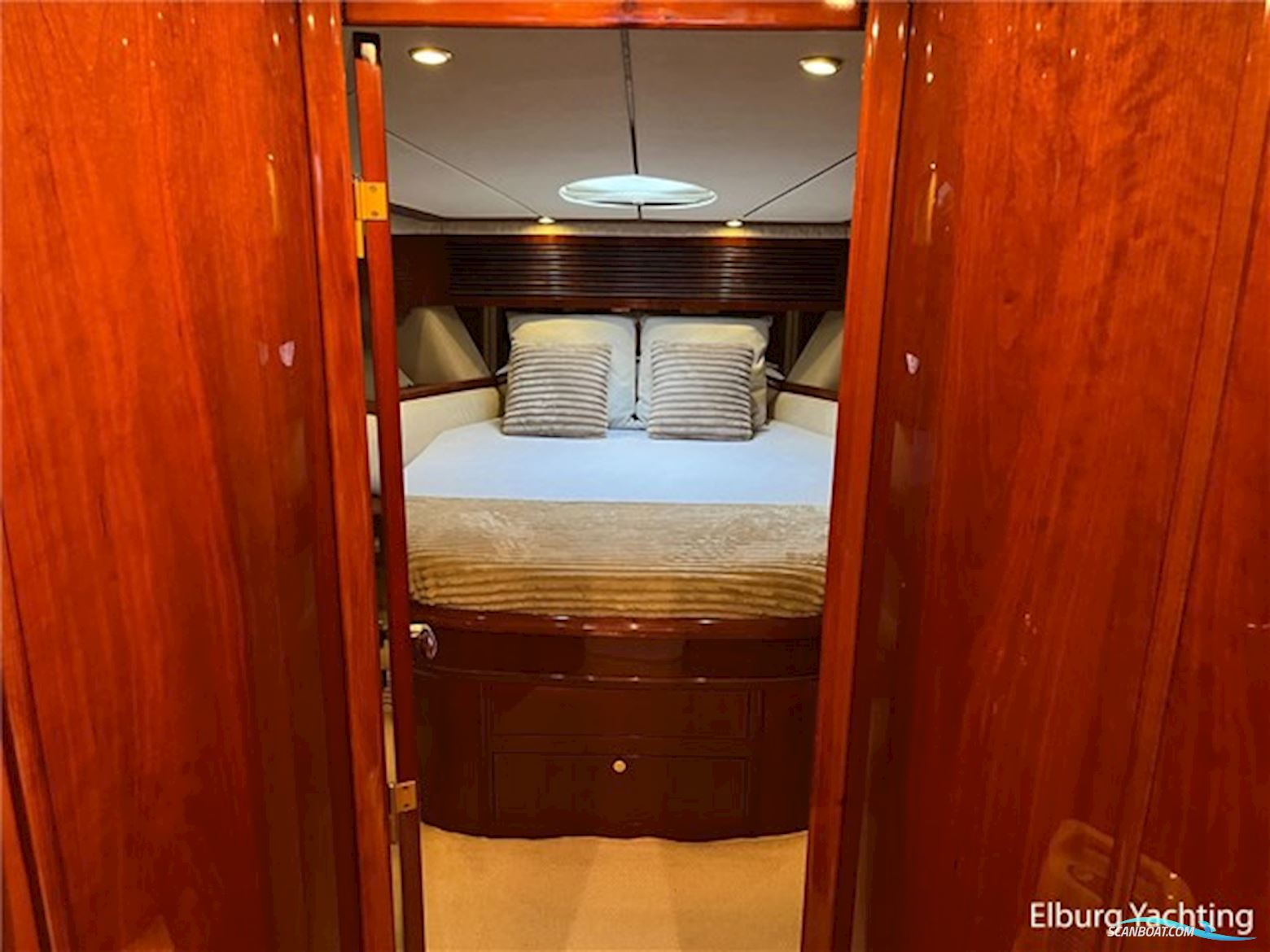 Fairline Squadron 55