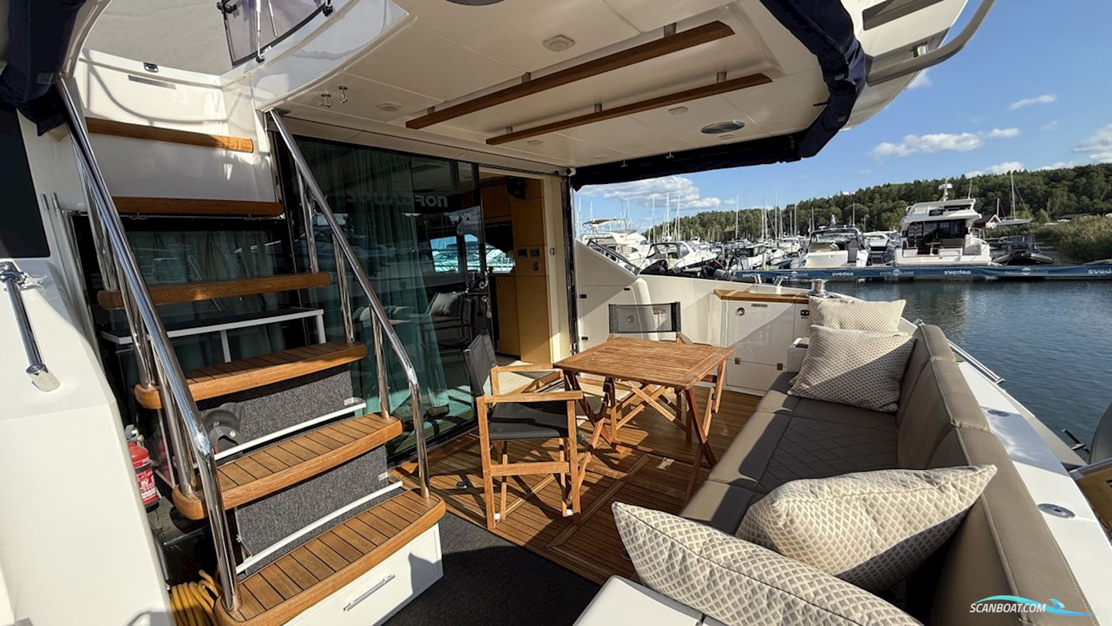 Fairline Squadron 55