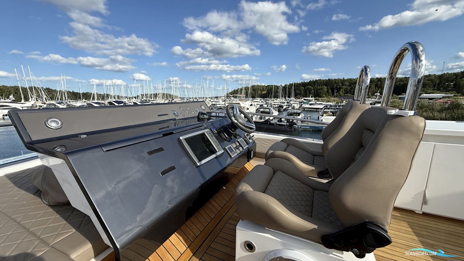 Fairline Squadron 55