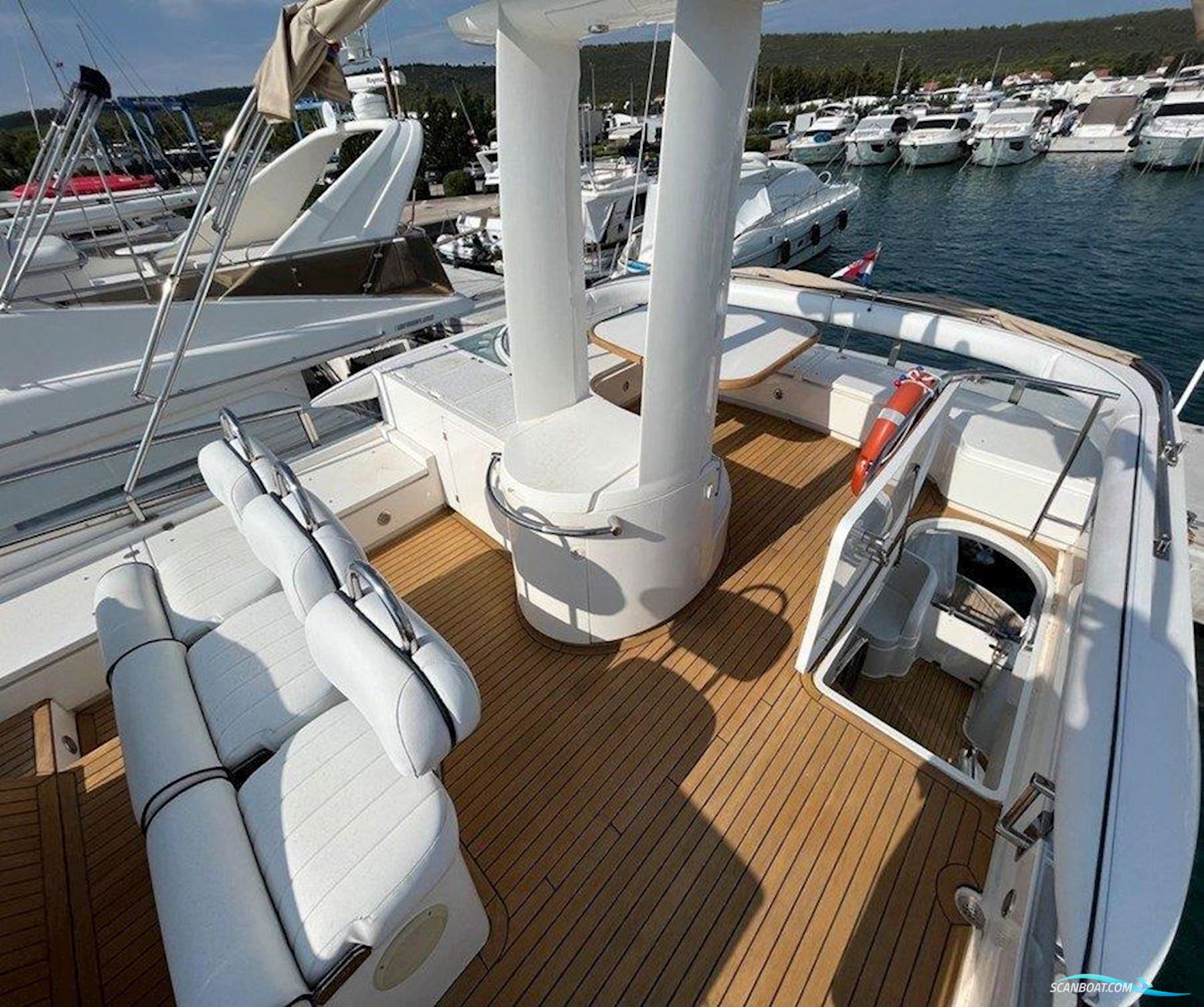 Fairline Squadron 58