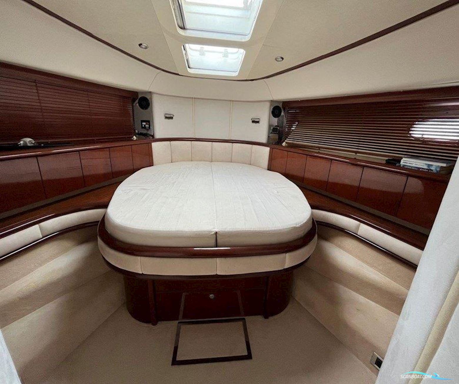 Fairline Squadron 58