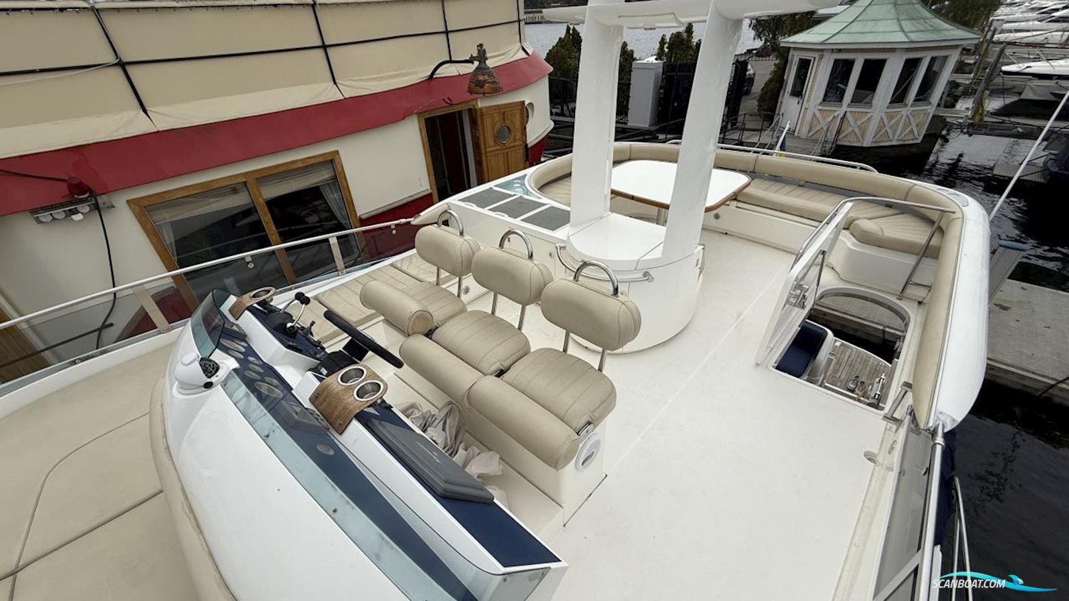 Fairline SQUADRON 58