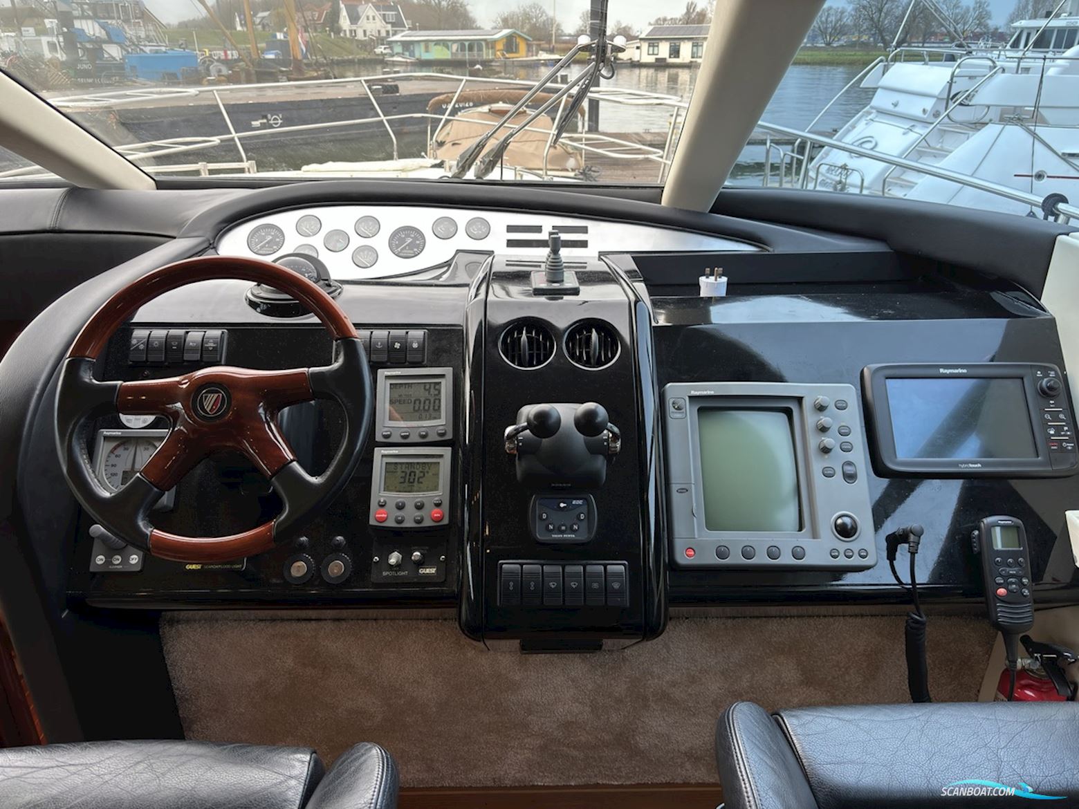 Fairline Squadron 58