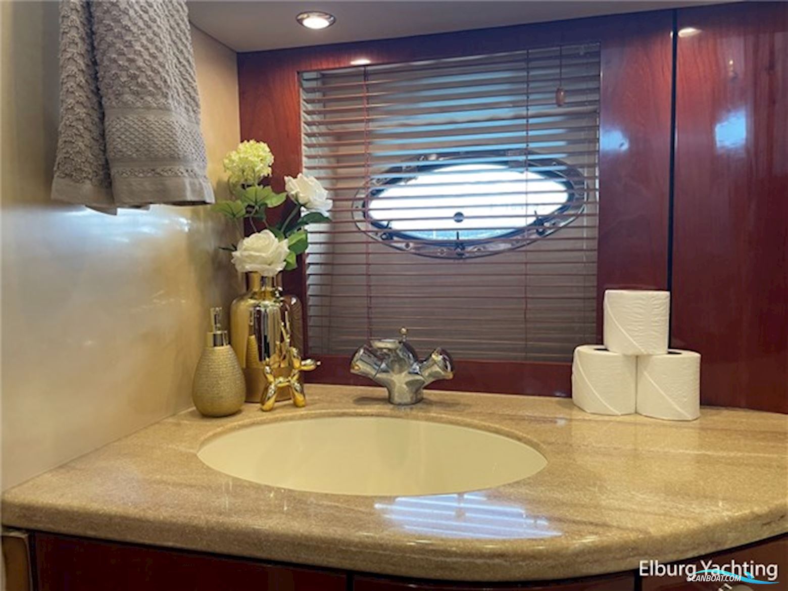 Fairline Squadron 58