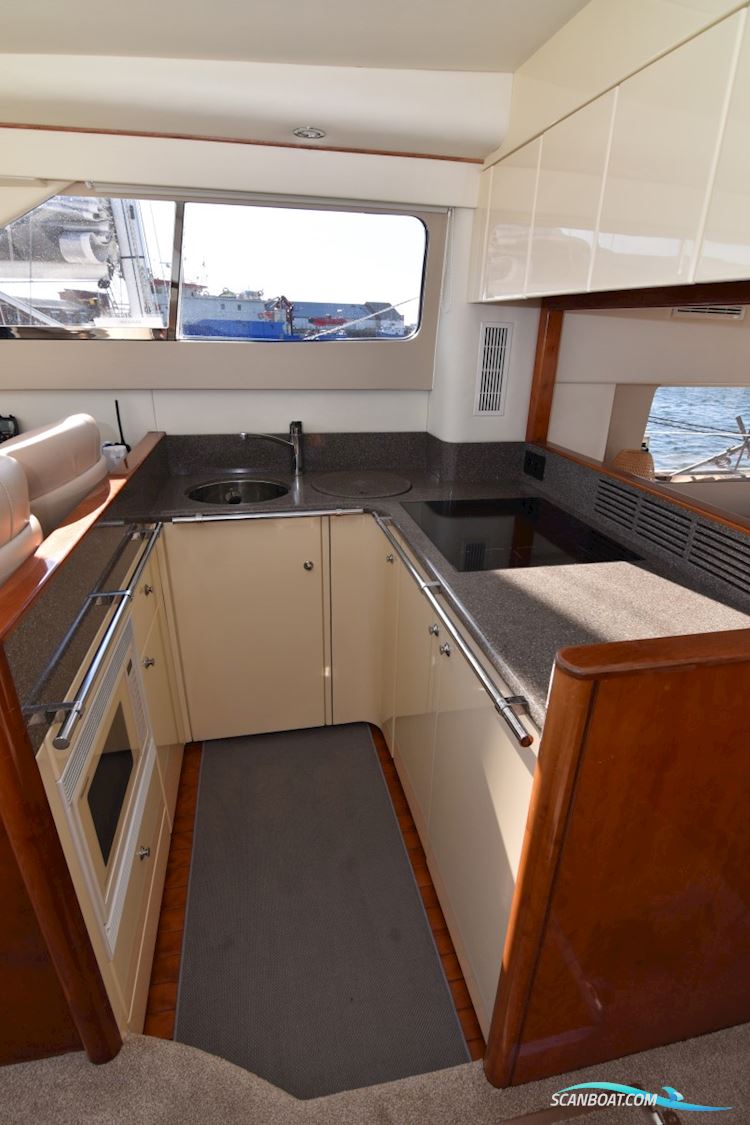 Fairline Squadron 59