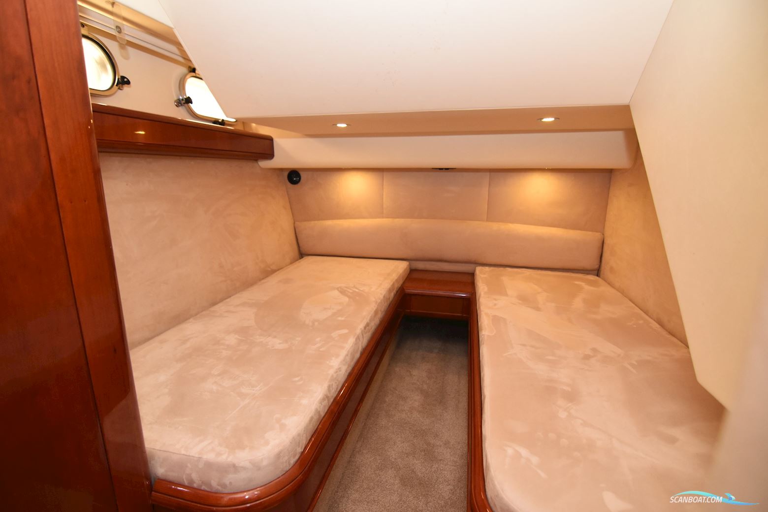 Fairline Squadron 59