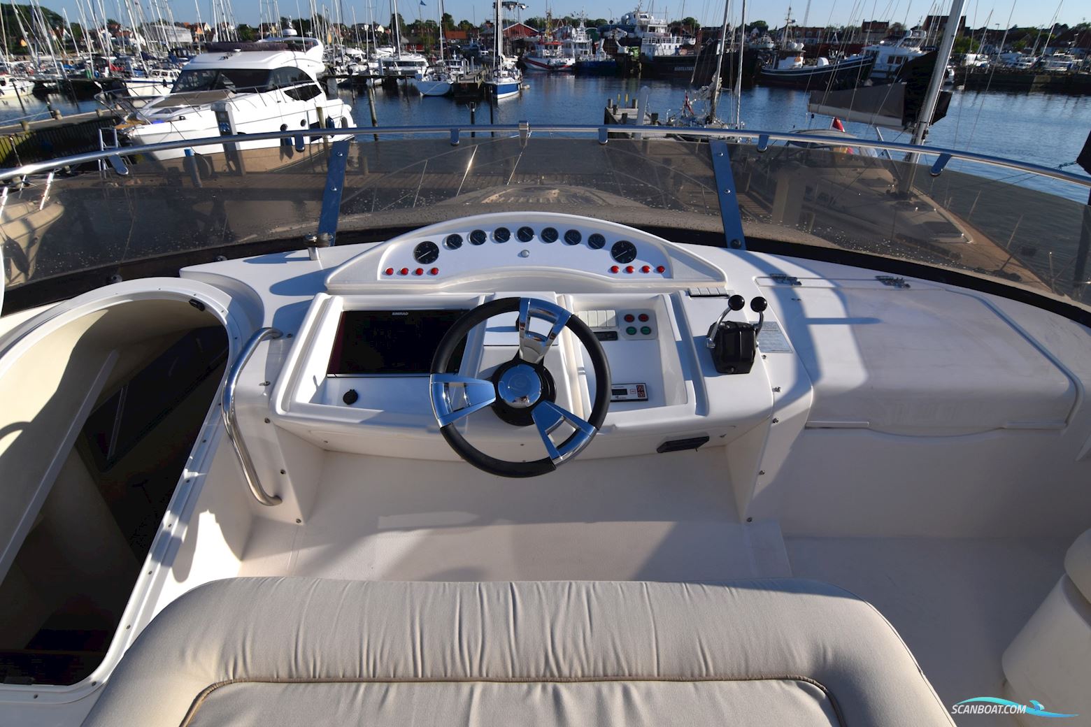 Fairline Squadron 59