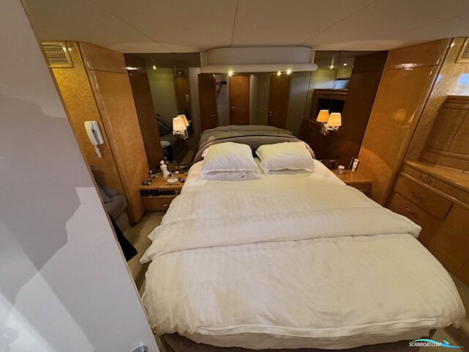 FAIRLINE Squadron 62.  BYTTE MED MINDRE BÅD