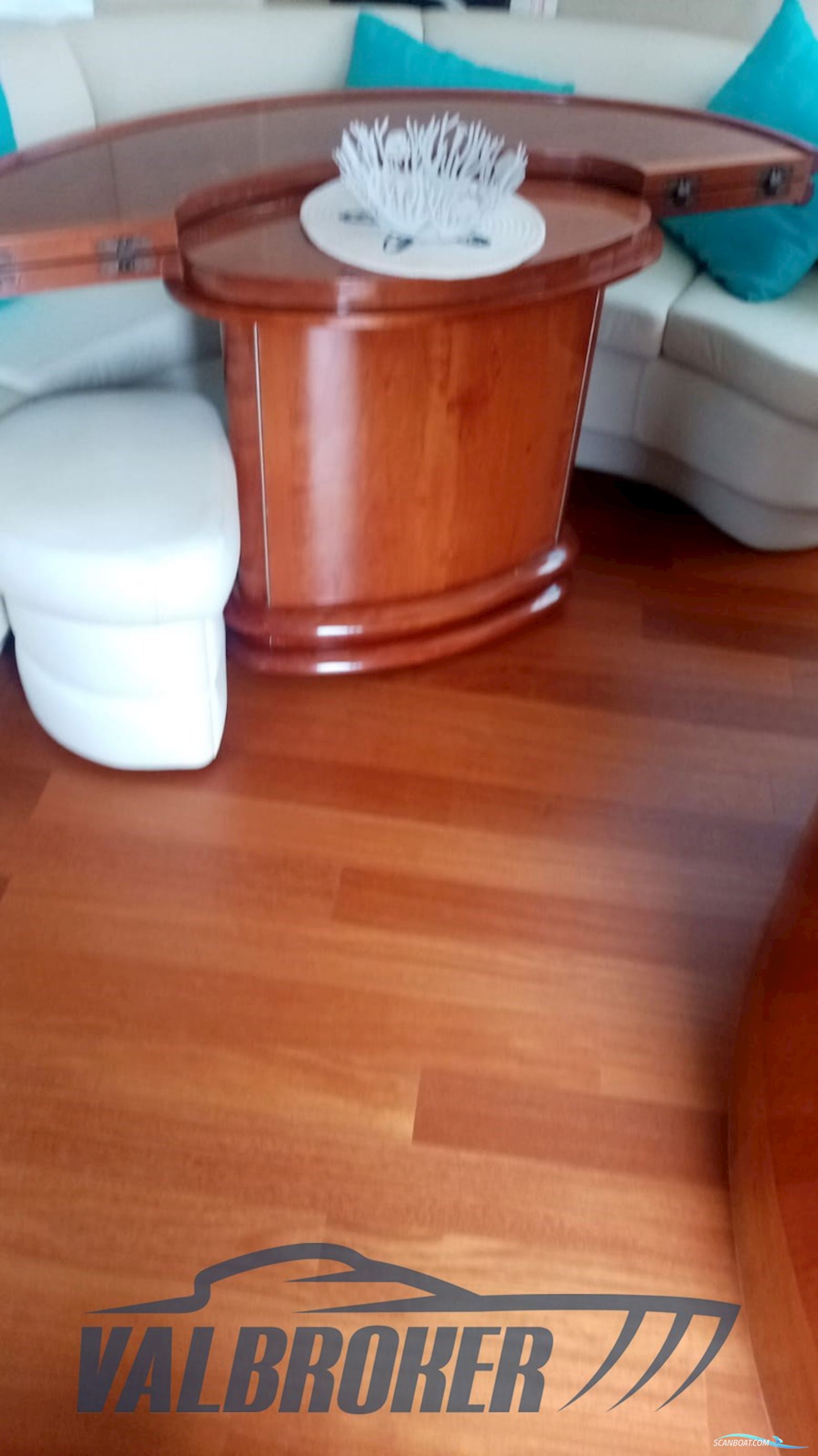 Fairline SQUADRON 62