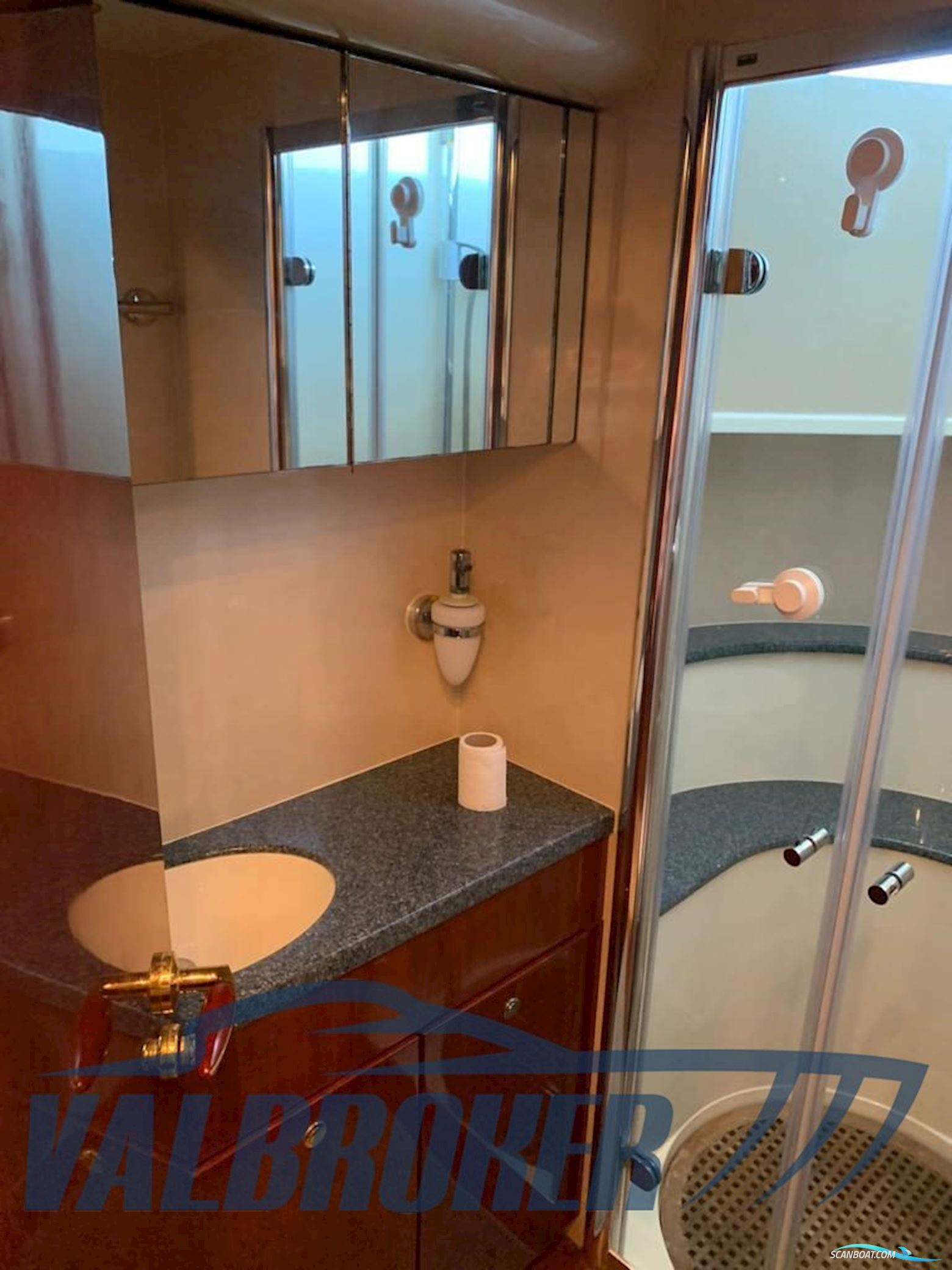 Fairline Squadron 62