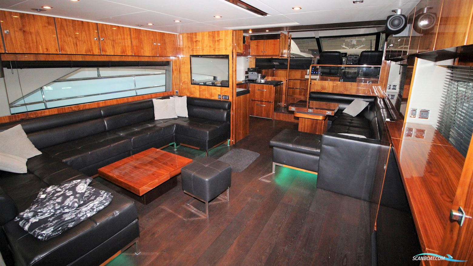 Fairline Squadron 65