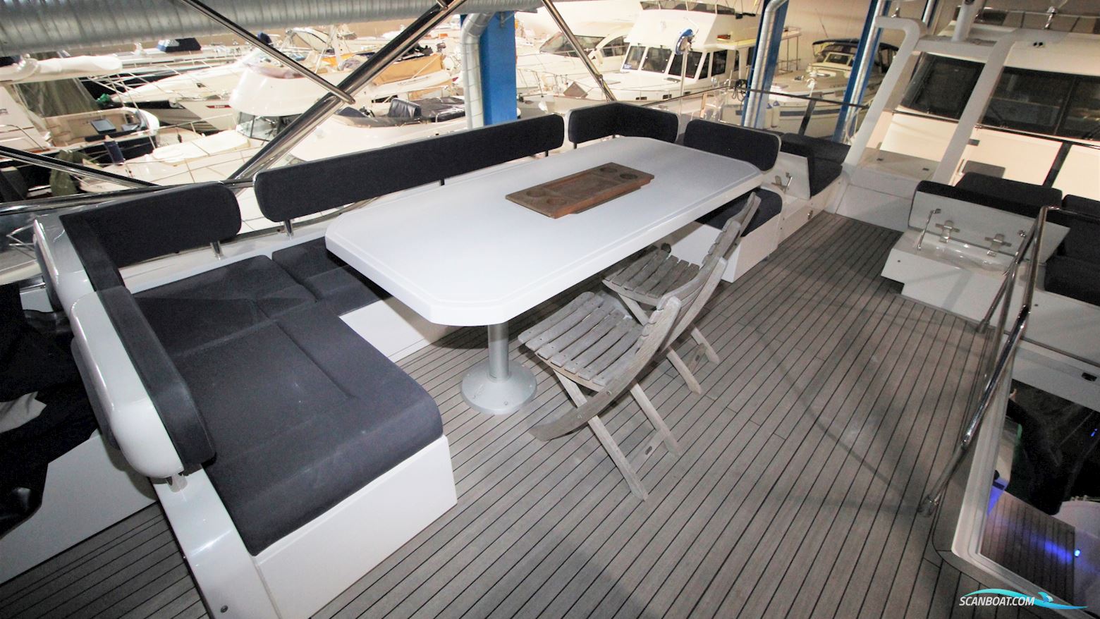 Fairline Squadron 65