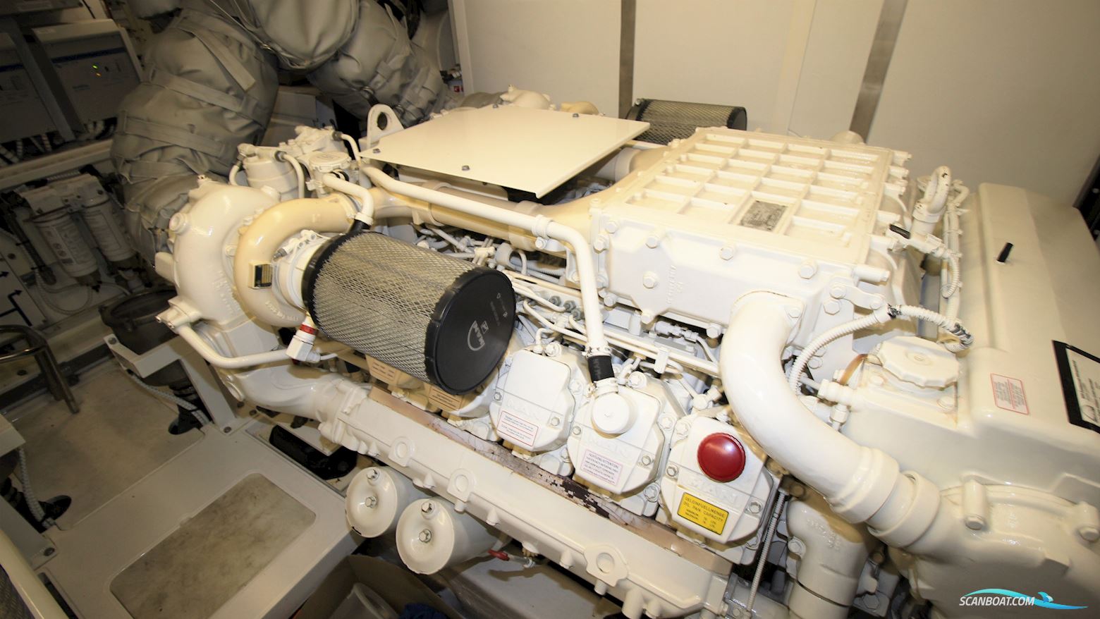 Fairline Squadron 65