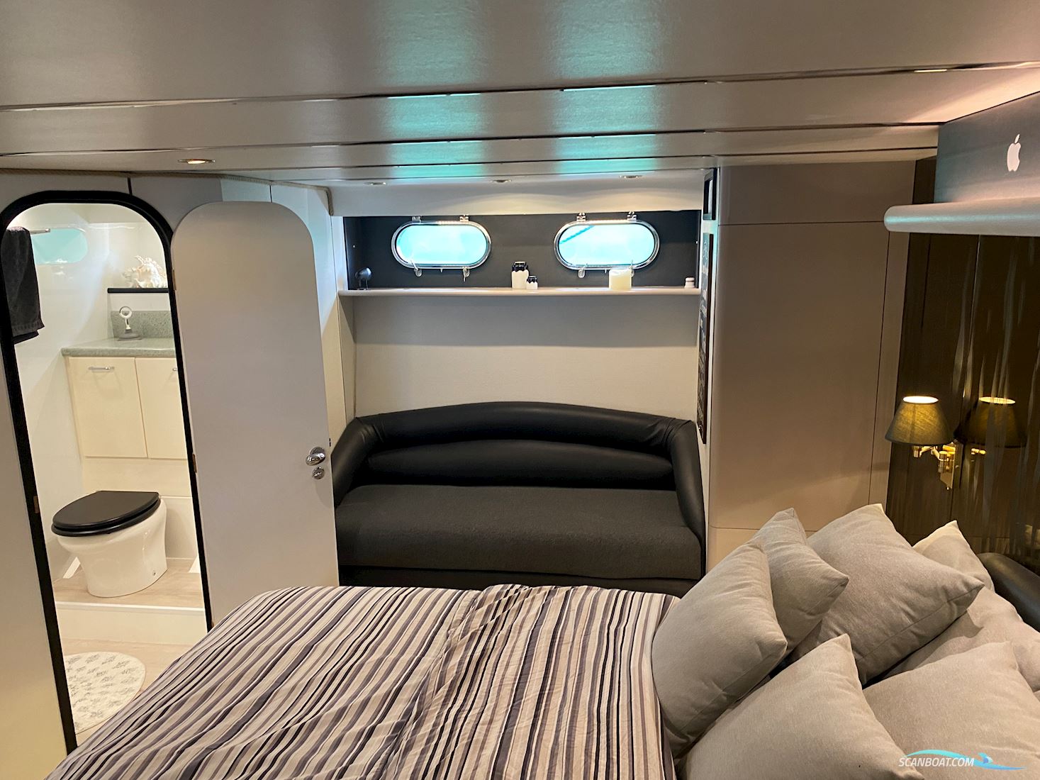 Fairline Squadron 65