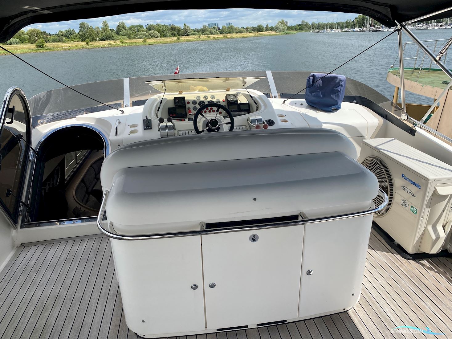 Fairline Squadron 65