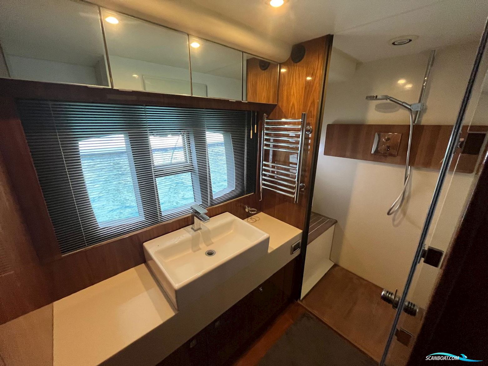 Fairline Squadron 65