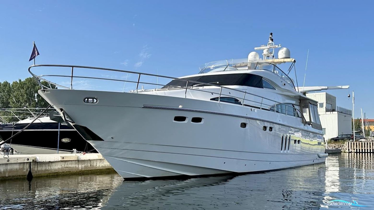 Fairline SQUADRON 68