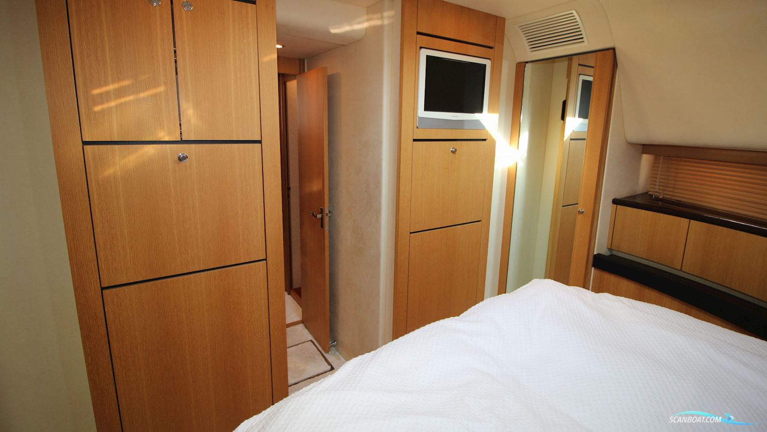 Fairline Squadron 70