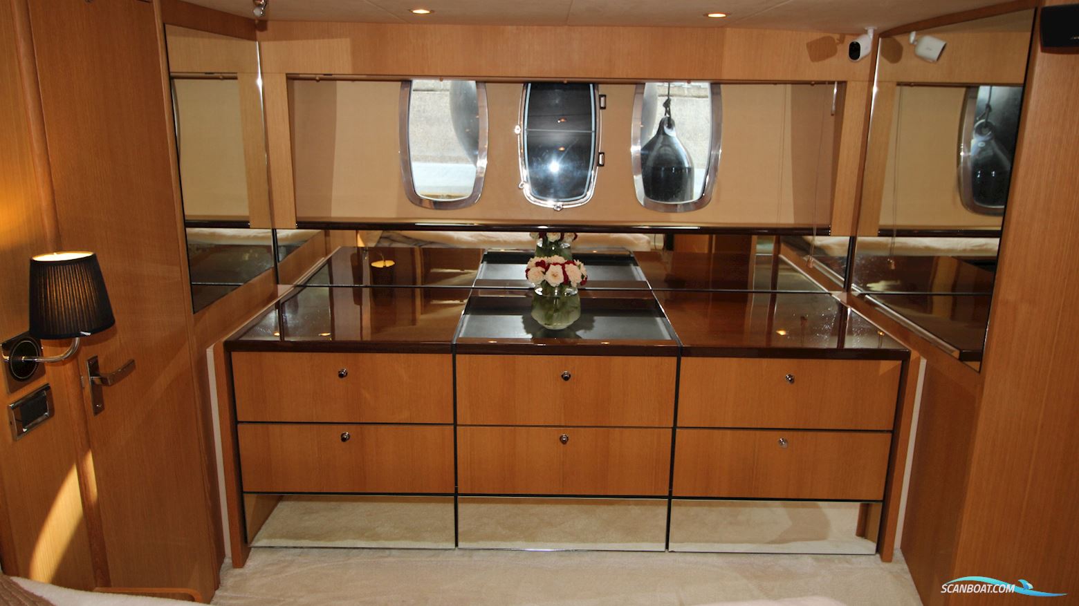 Fairline Squadron 70