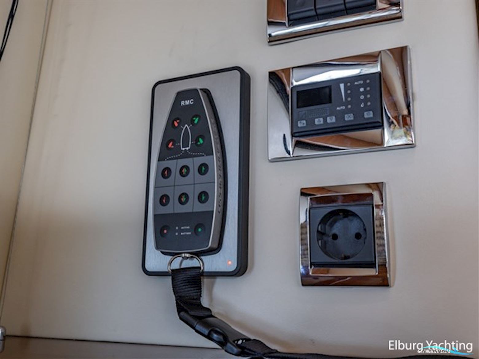 Fairline Squadron 70