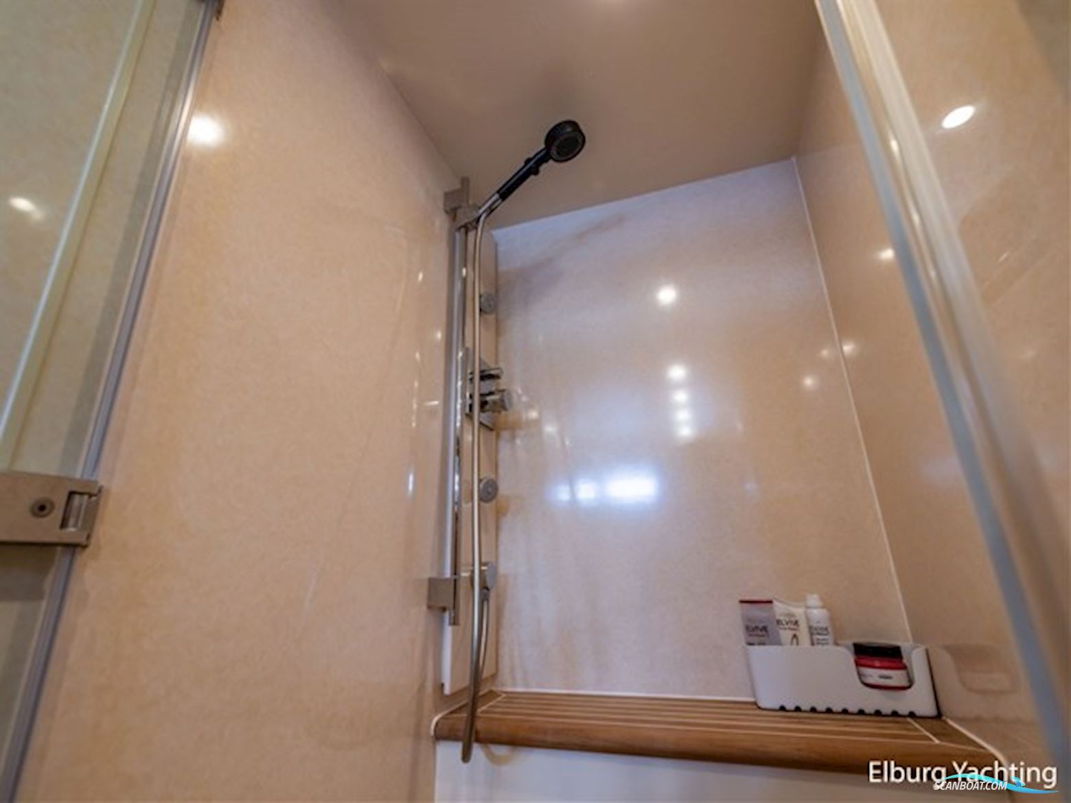 Fairline Squadron 70