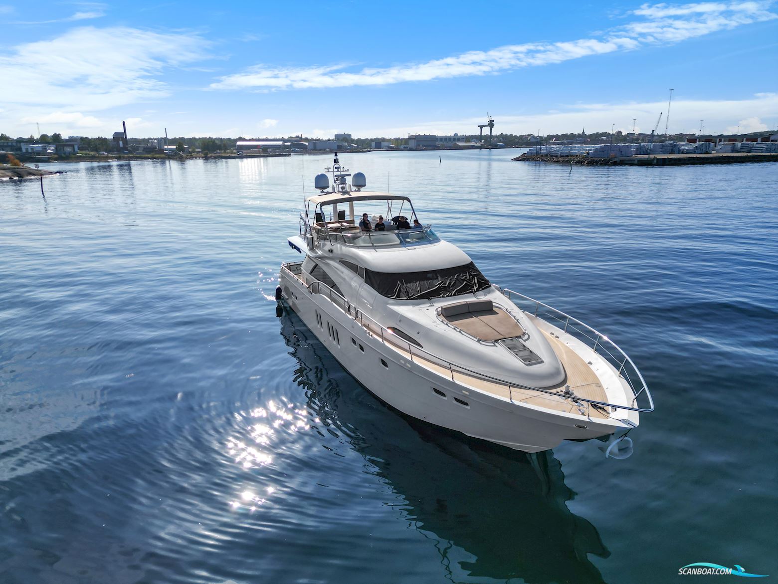 Fairline Squadron 74