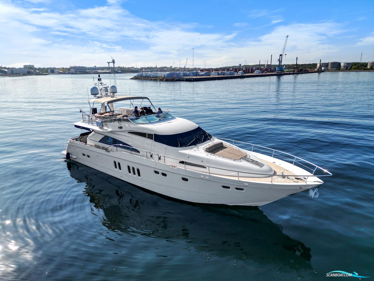 Fairline Squadron 74