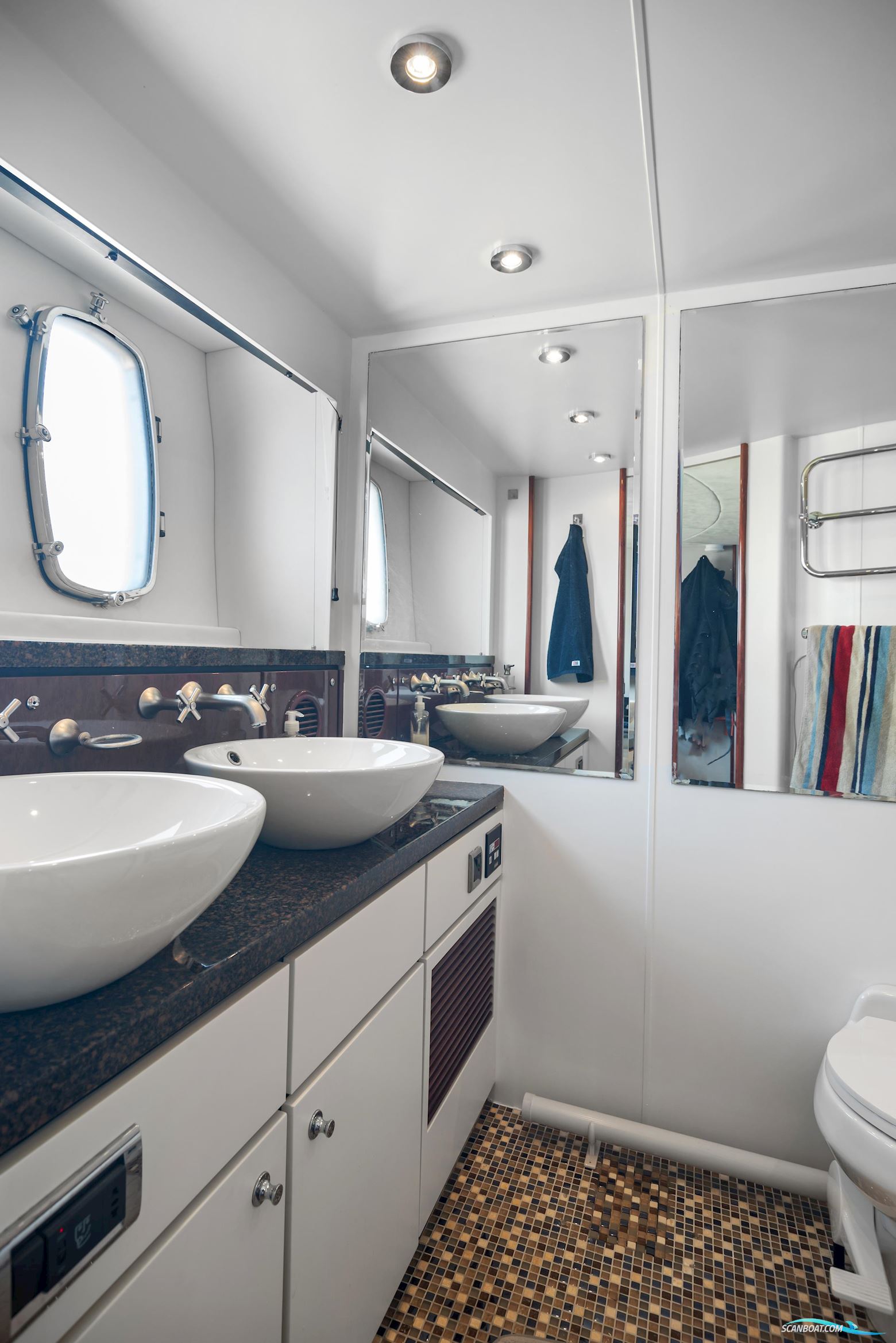 Fairline Squadron 74