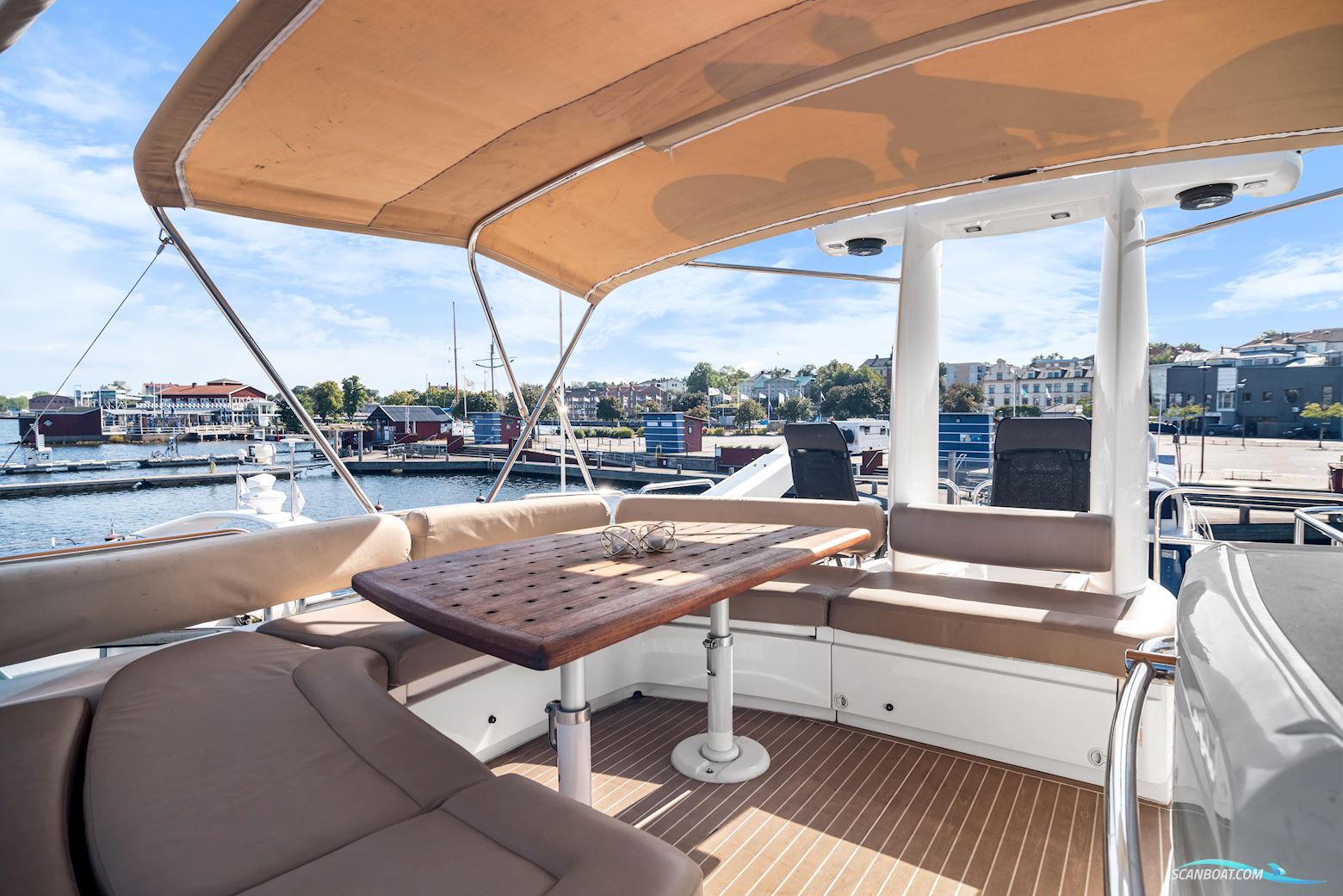 Fairline Squadron 74