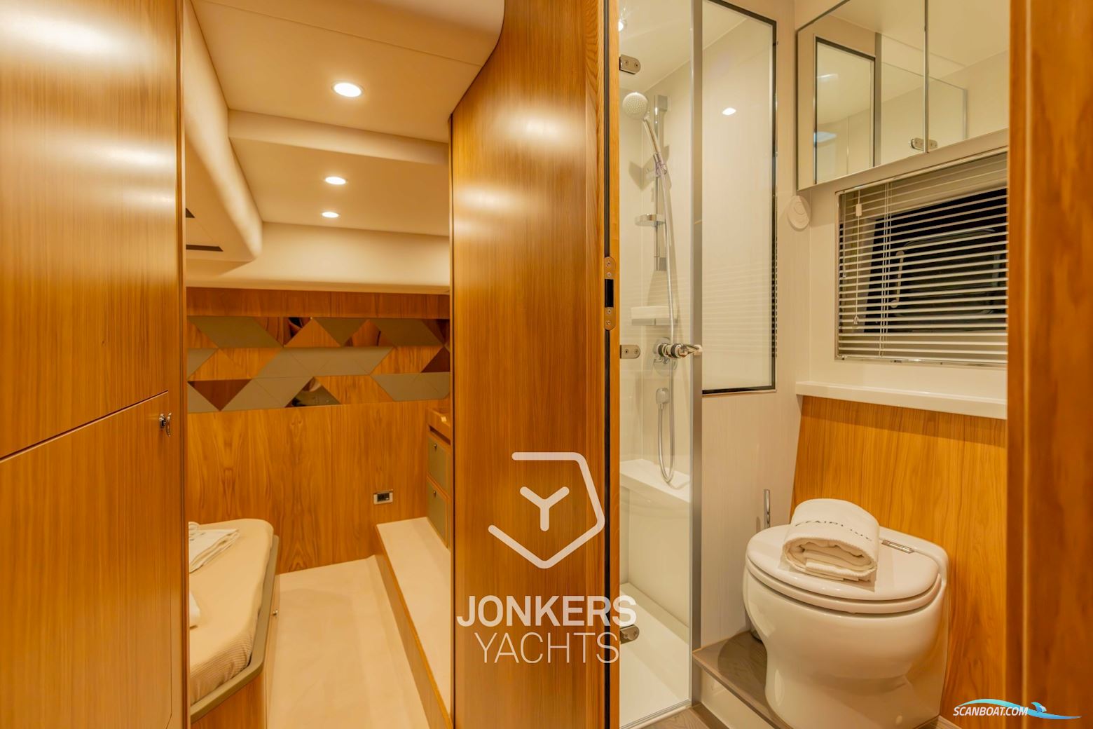 Fairline Targa 45 GT- MODEL 2025 WITH OAK SATIN TIMBER