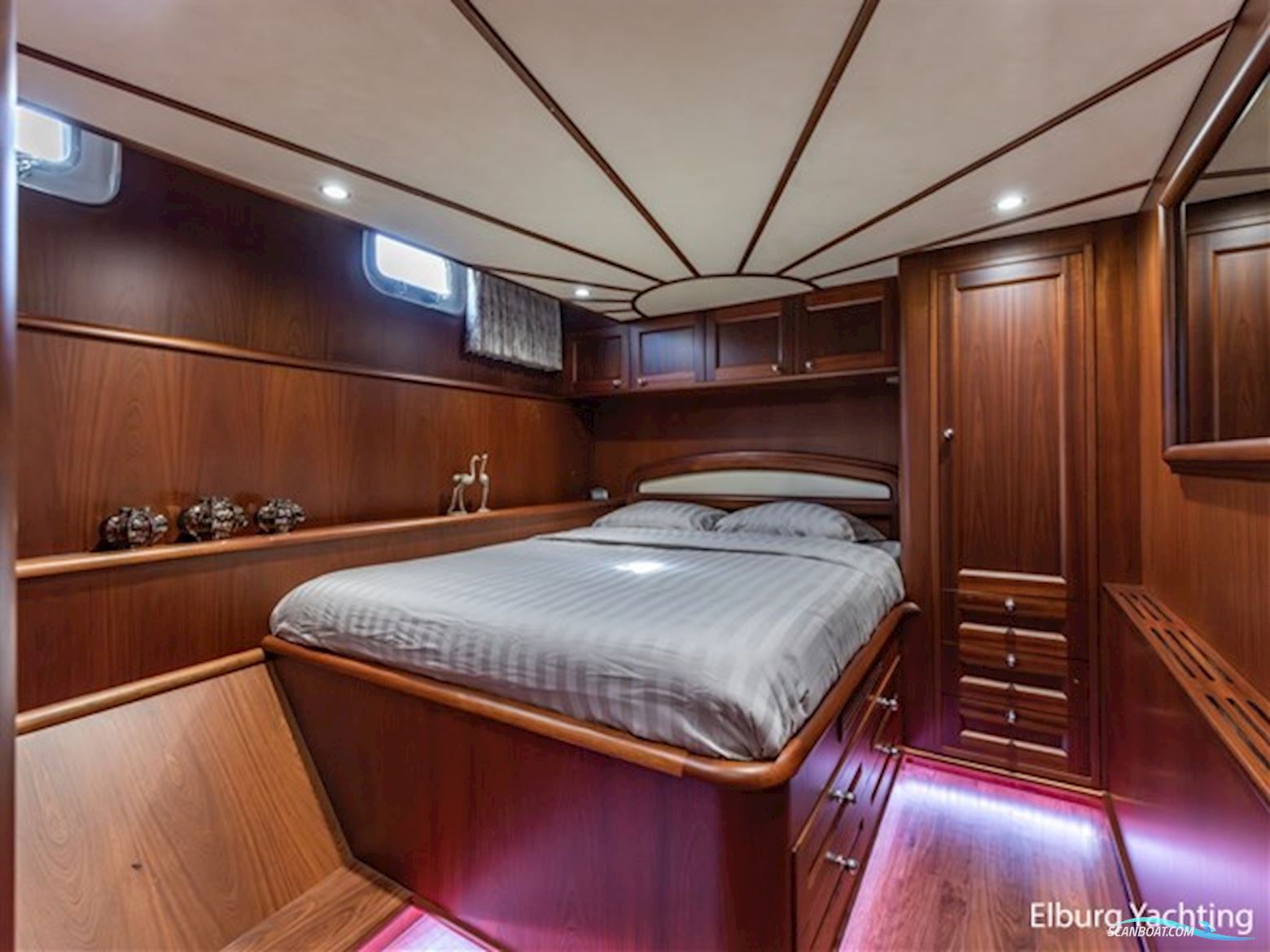 Feadship Classic 80ft - MY Spirit of Freedom