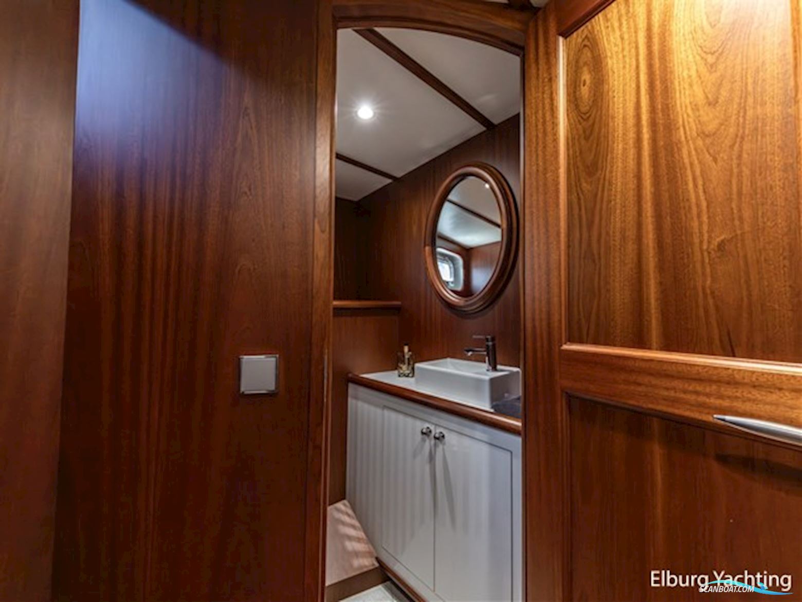 Feadship Classic 80ft - MY Spirit of Freedom