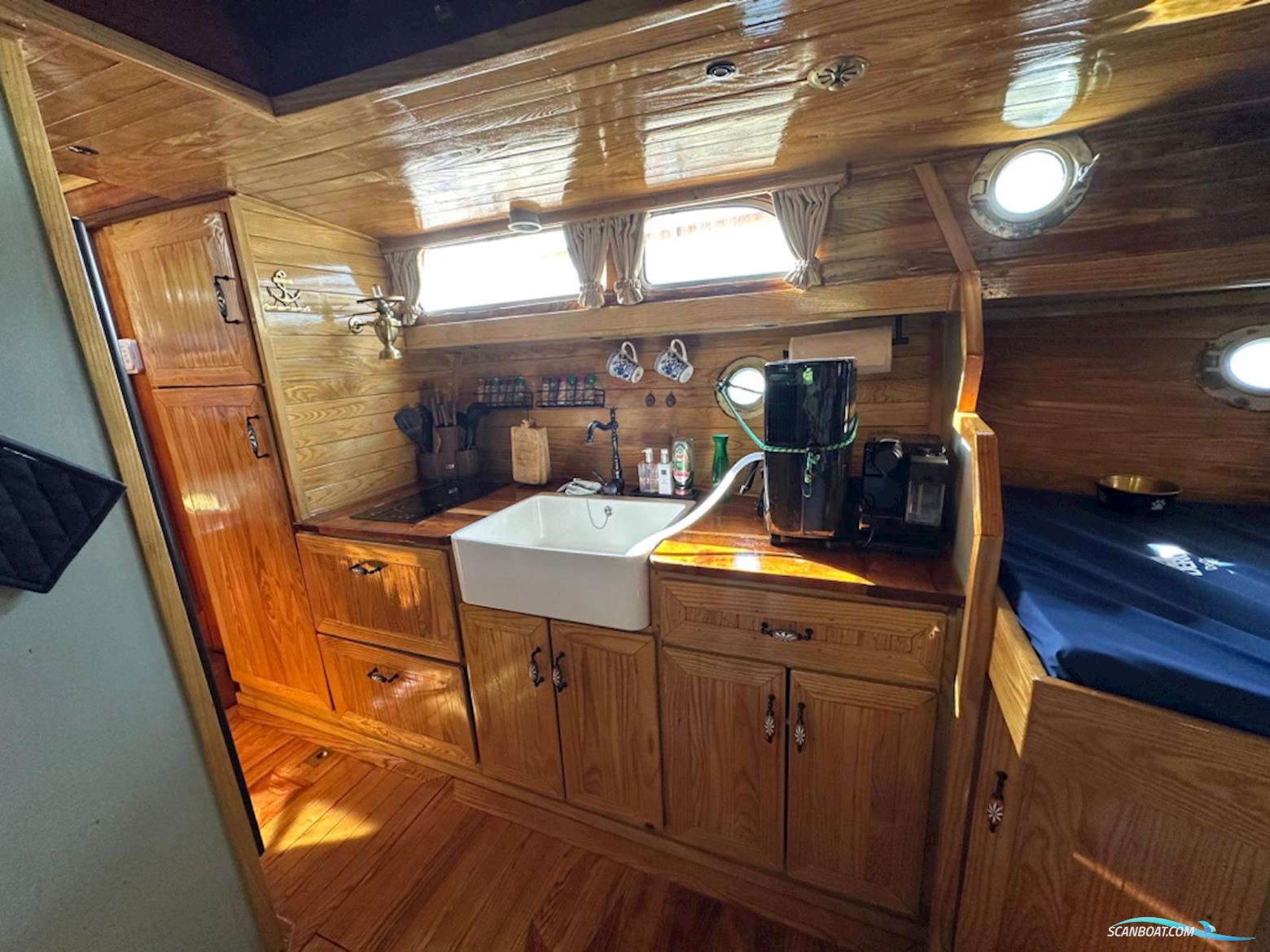 Feadship Royal van Lent & Akerboom