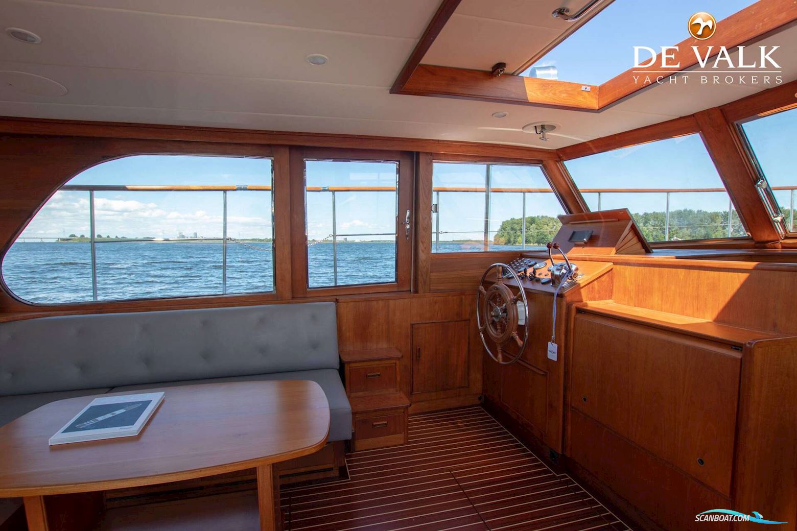 Feadship Van Lent