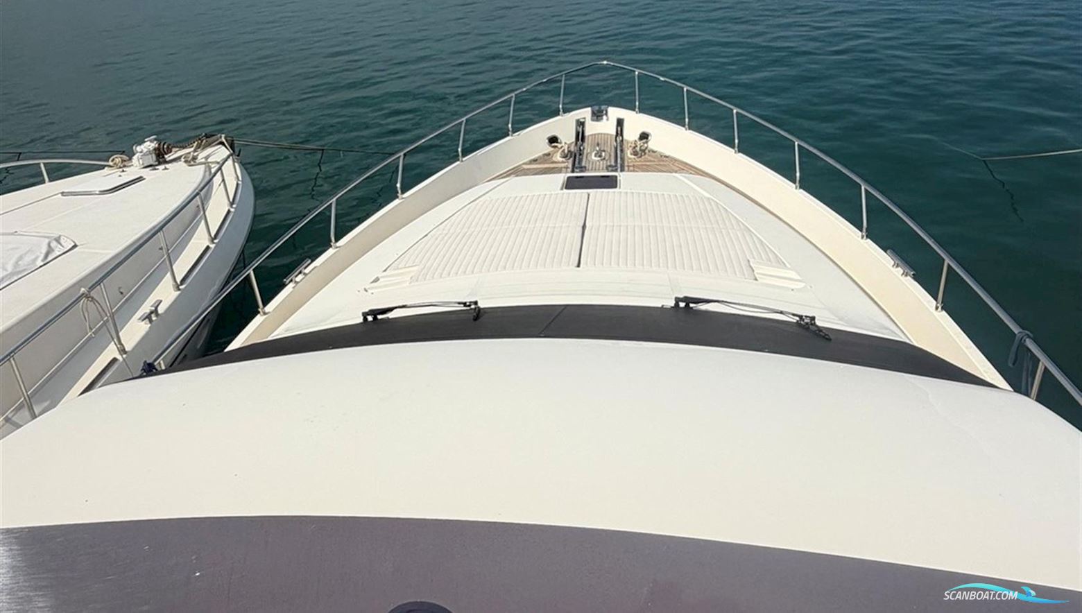 Ferretti 68