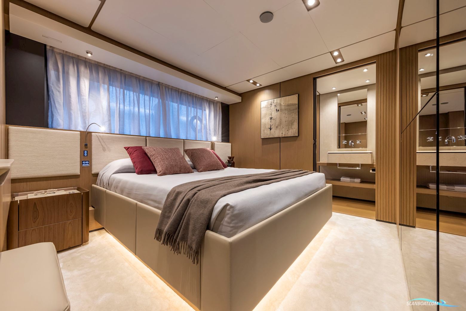 Ferretti Yachts 1000