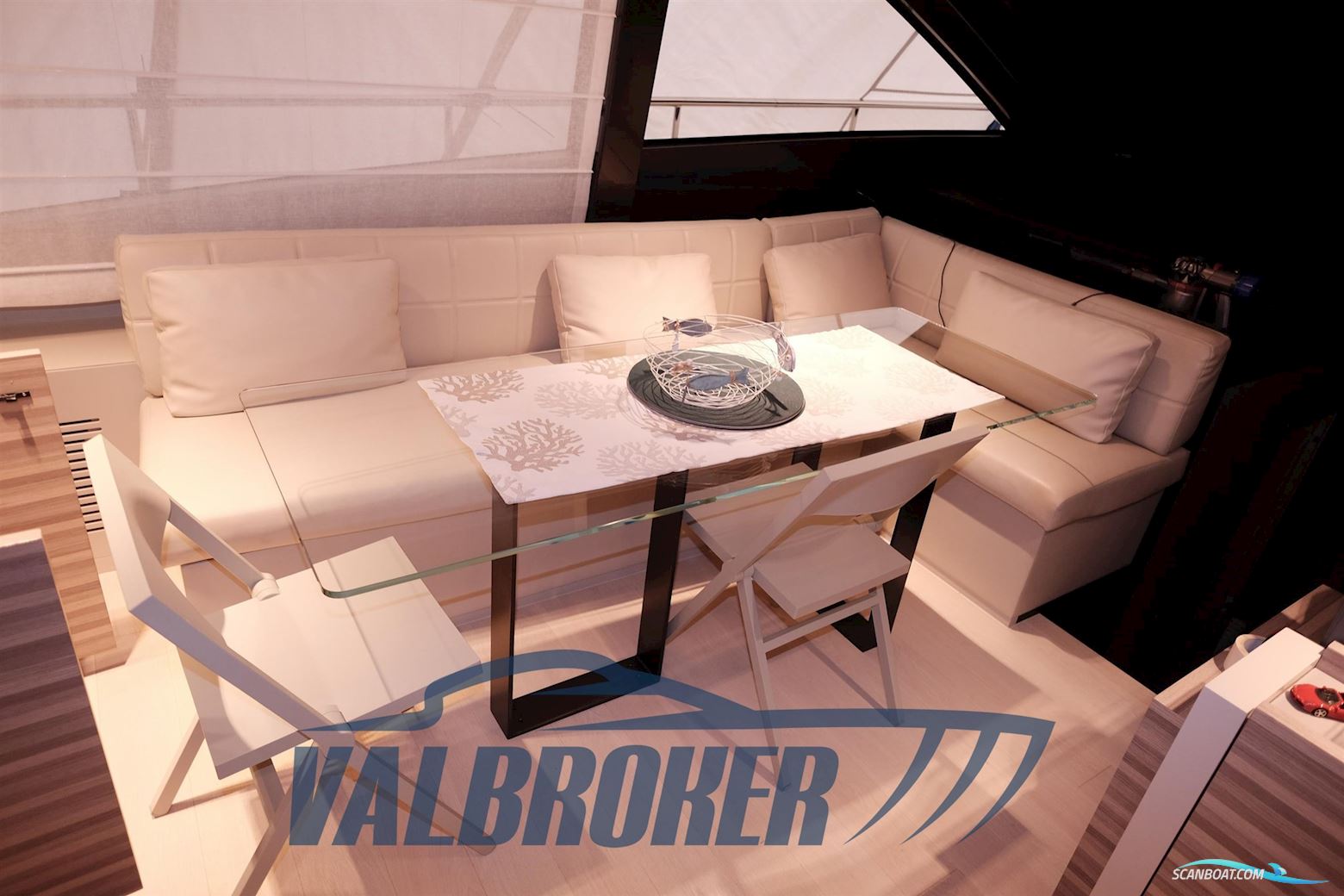 Ferretti Yachts Ferretti 670