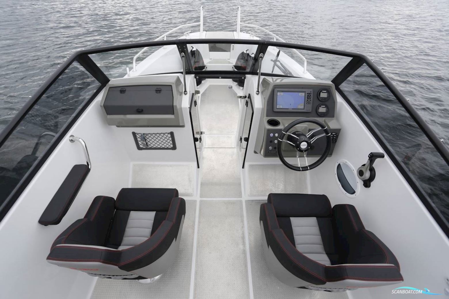 Finnmaster Husky R6 - Yamaha 150/Udstyr